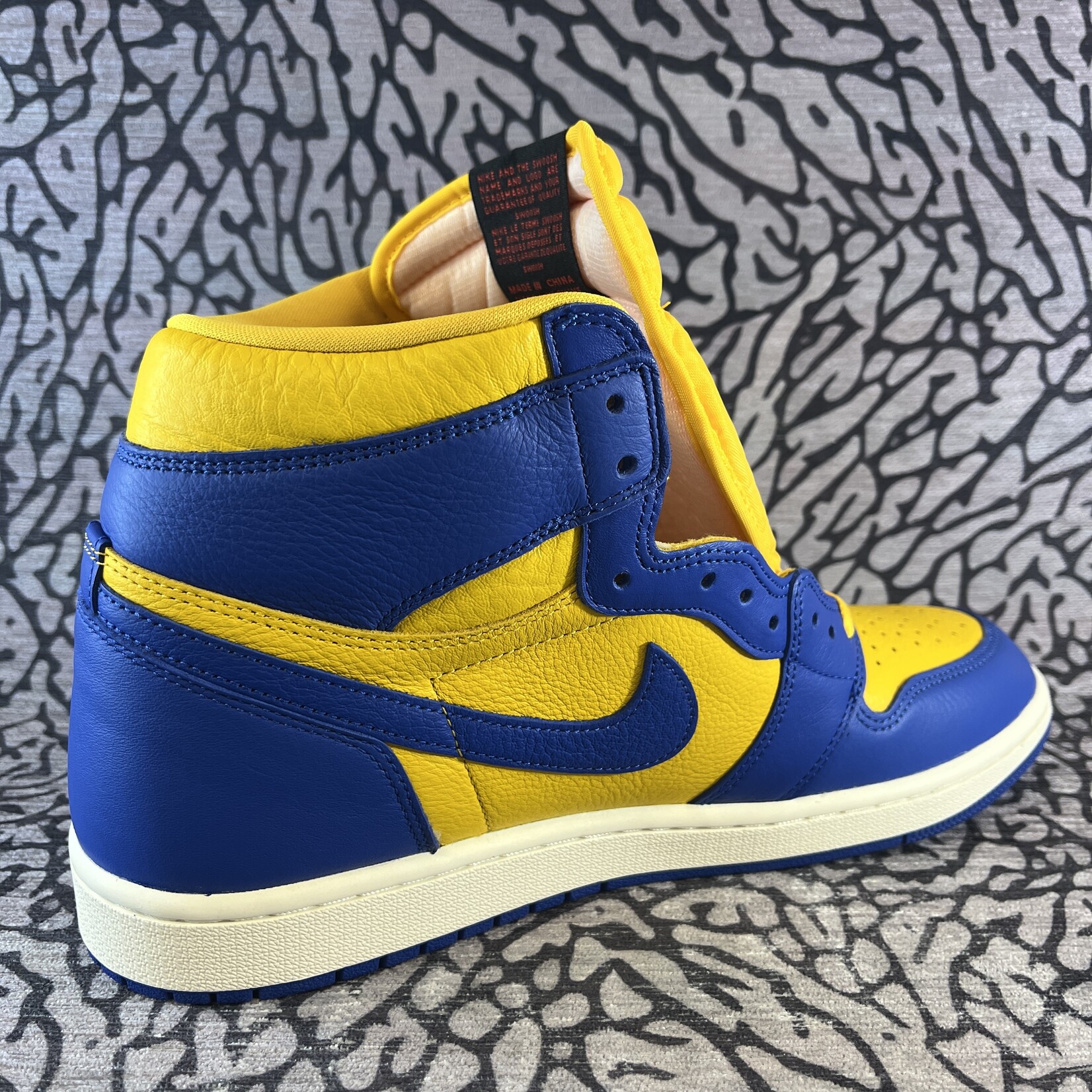 Jordan Air Jordan 1 Retro High OG Reverse Laney (Women's)
