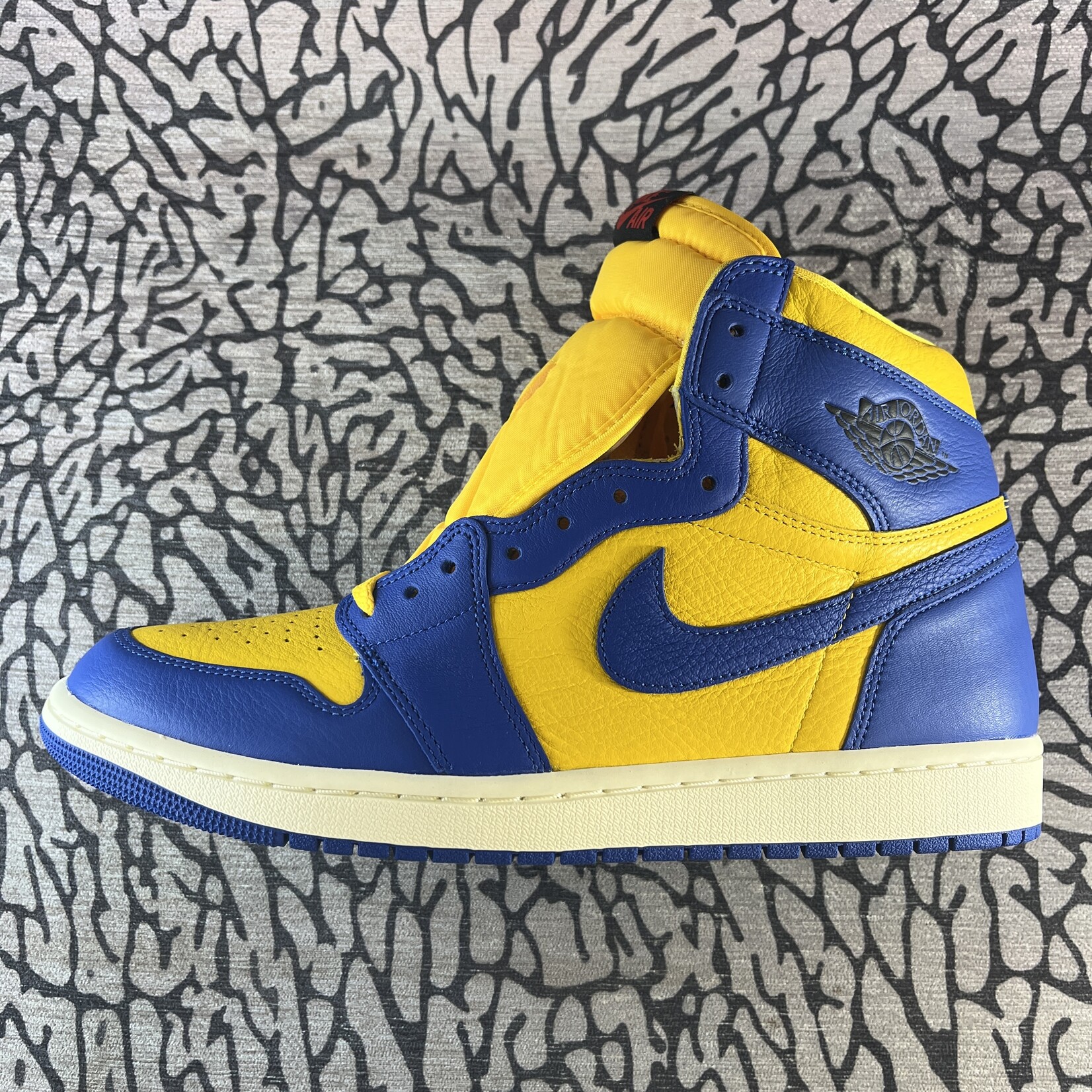 Jordan Air Jordan 1 Retro High OG Reverse Laney (Women's)