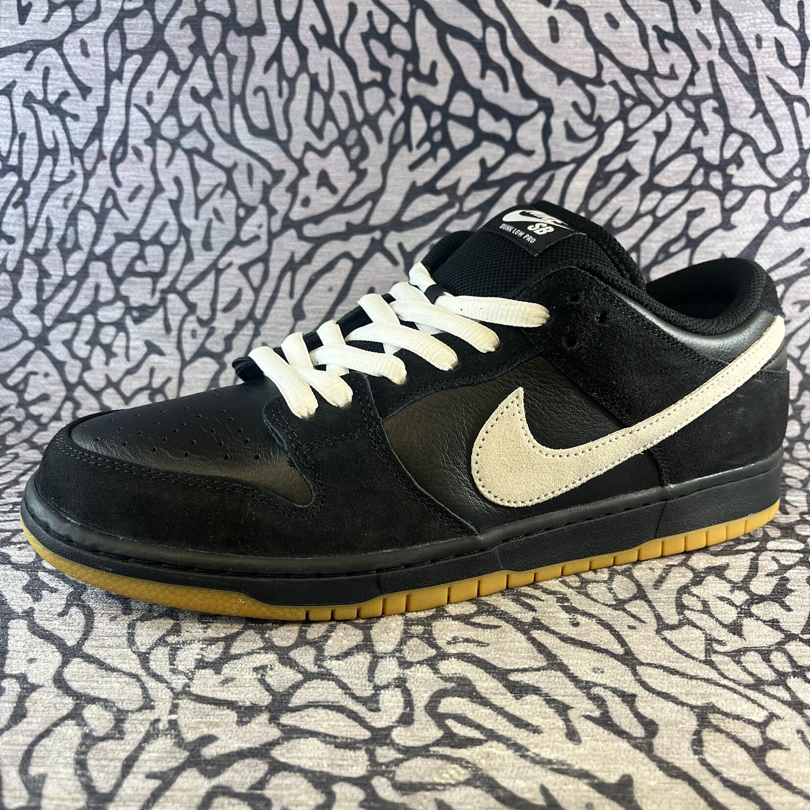 Nike SB Nike Dunk Low Pro SB Black White Gum