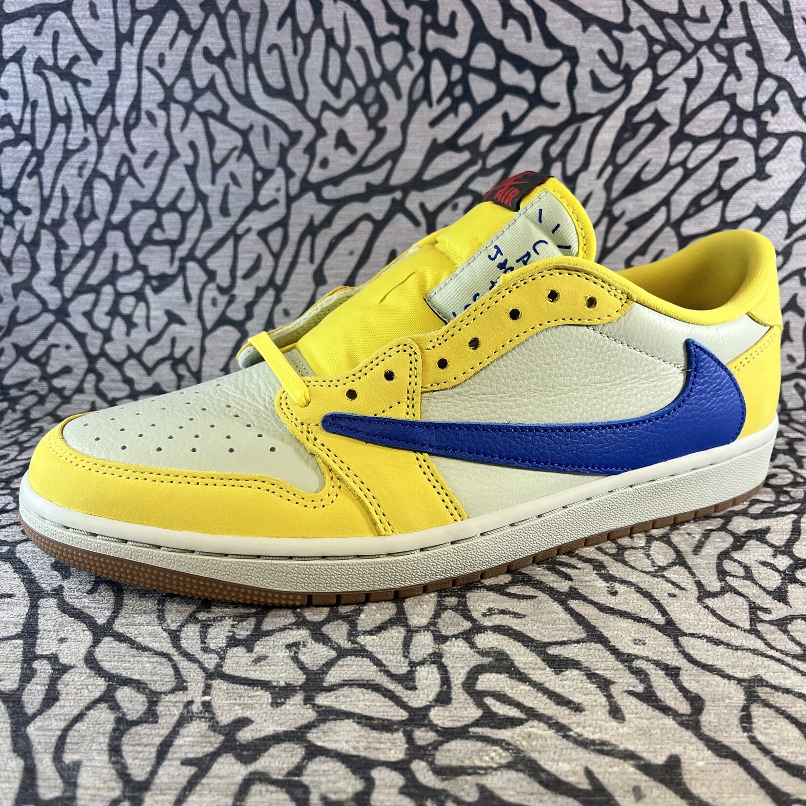 Jordan Air Jordan 1 Retro Low OG SP Travis Scott Canary (Women's)