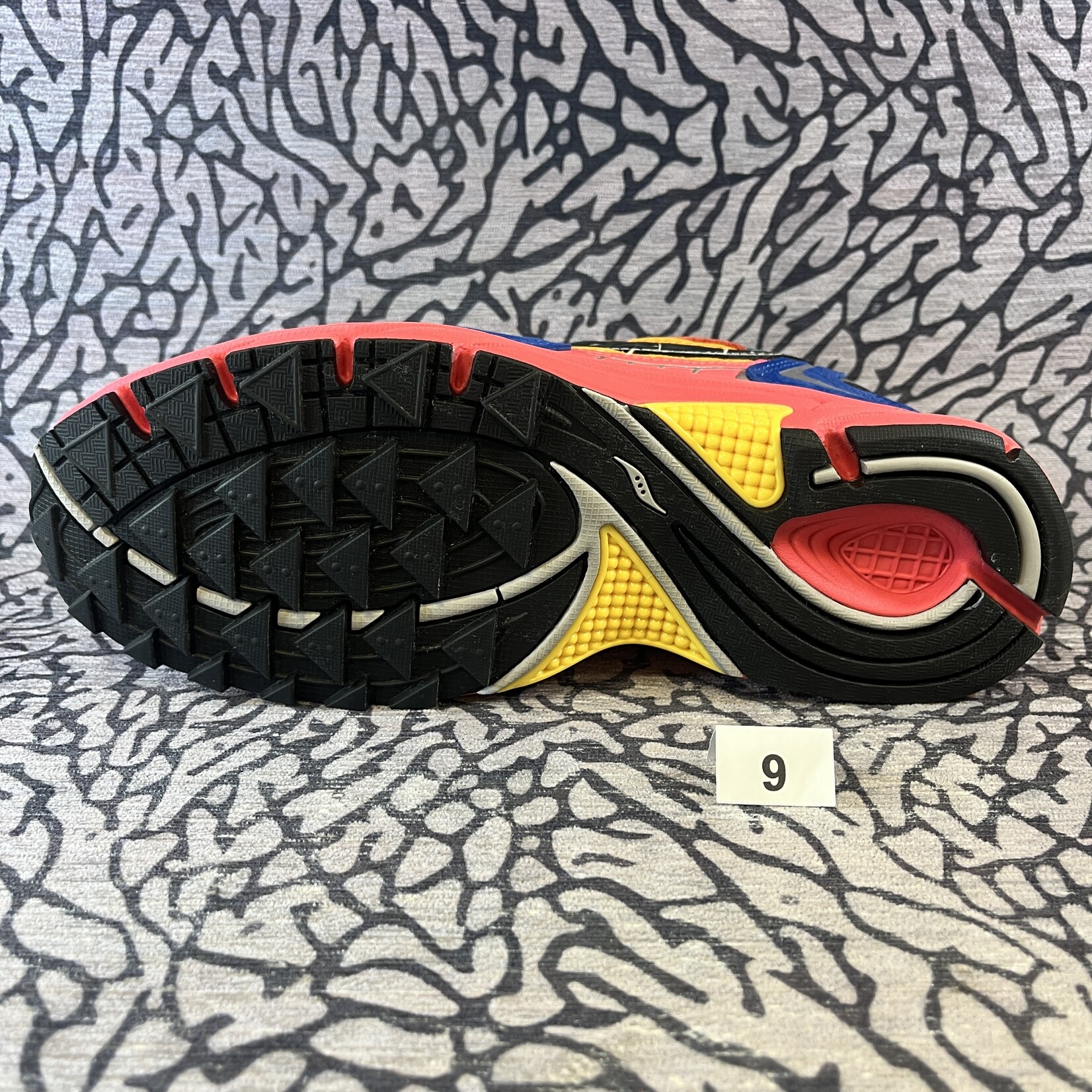 Saucony Pre-owned Saucony Grid Jazz 9 Jae Tips I Love You But I’m Busy