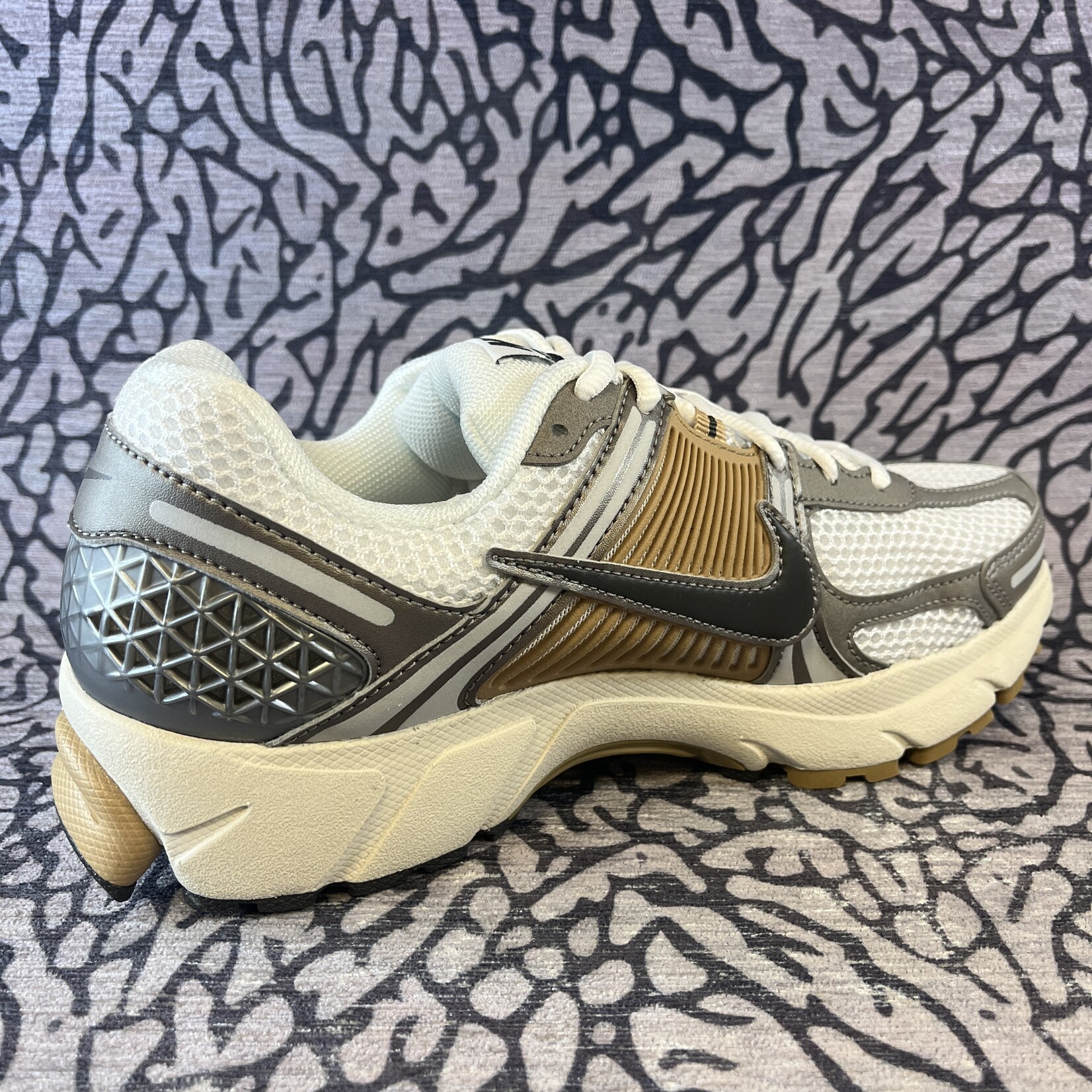 Nike Nike Zoom Vomero 5 Metallic Pewter