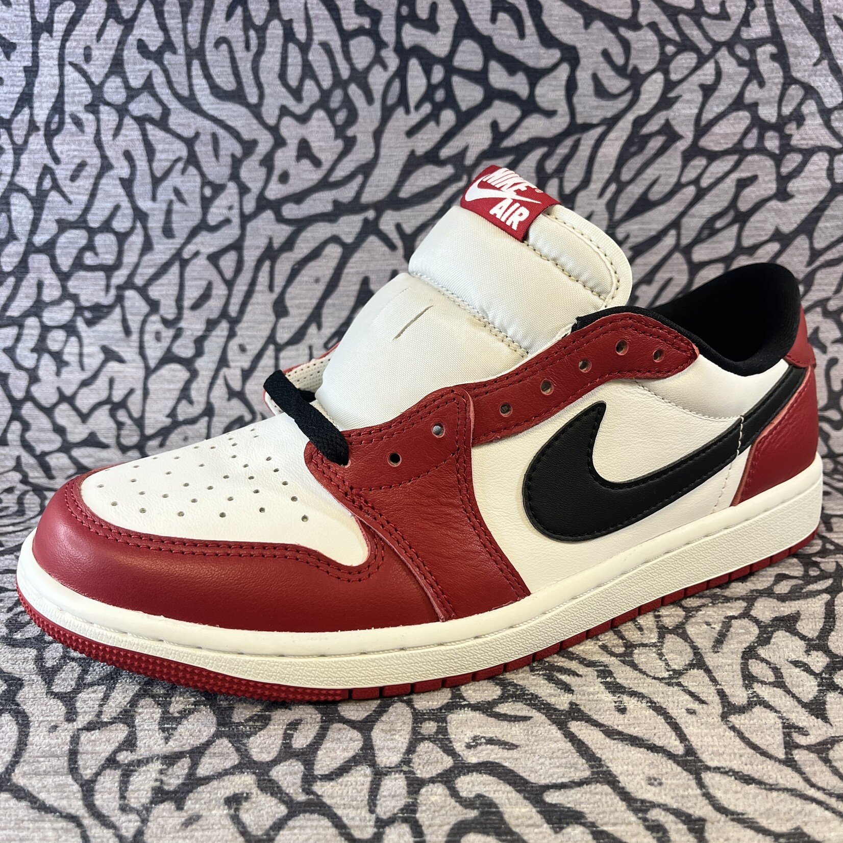 Jordan Air Jordan 1 Retro Low OG Chicago