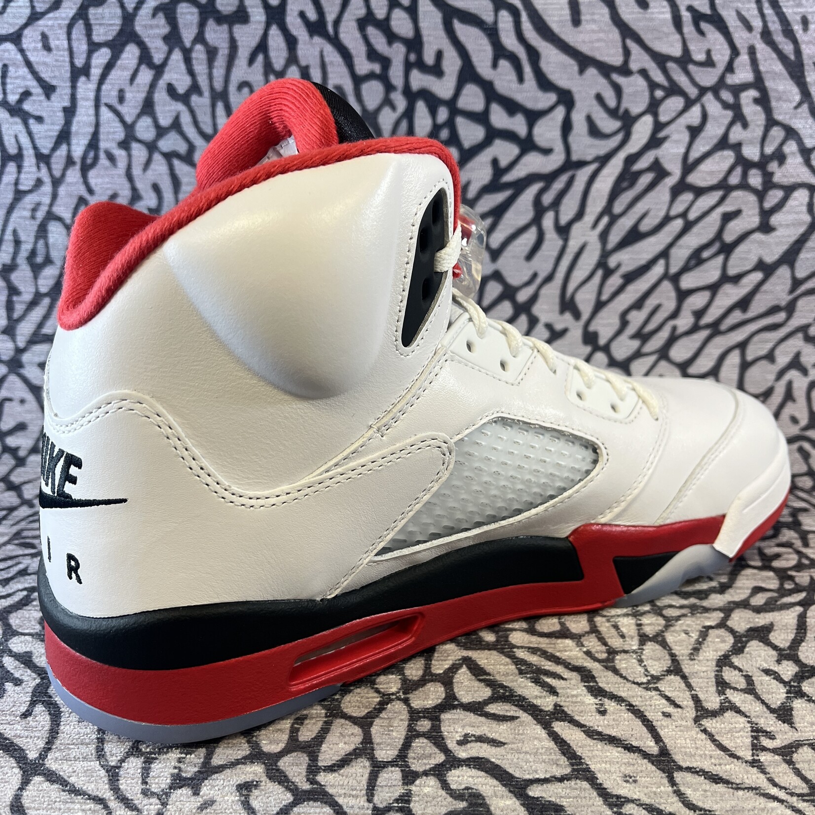 Jordan Air Jordan 5 Retro Fire Red Black Tongue