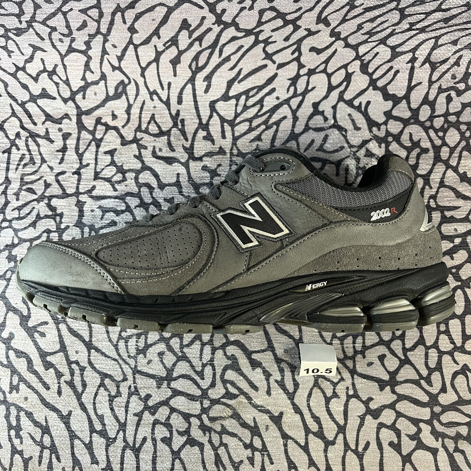 New Balance Pre-owned New Balance 2002R Castlerock Black