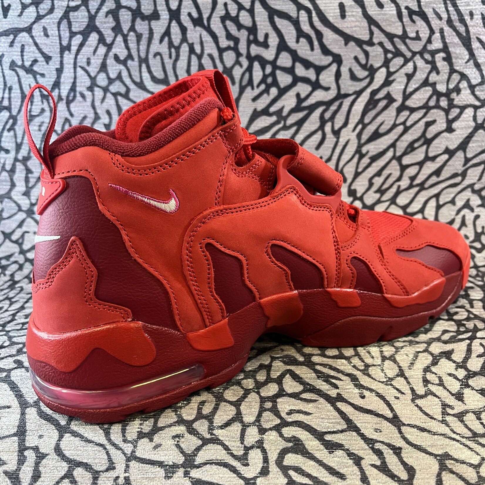 Nike Nike Air DT Max '96 Love Letter to Connie