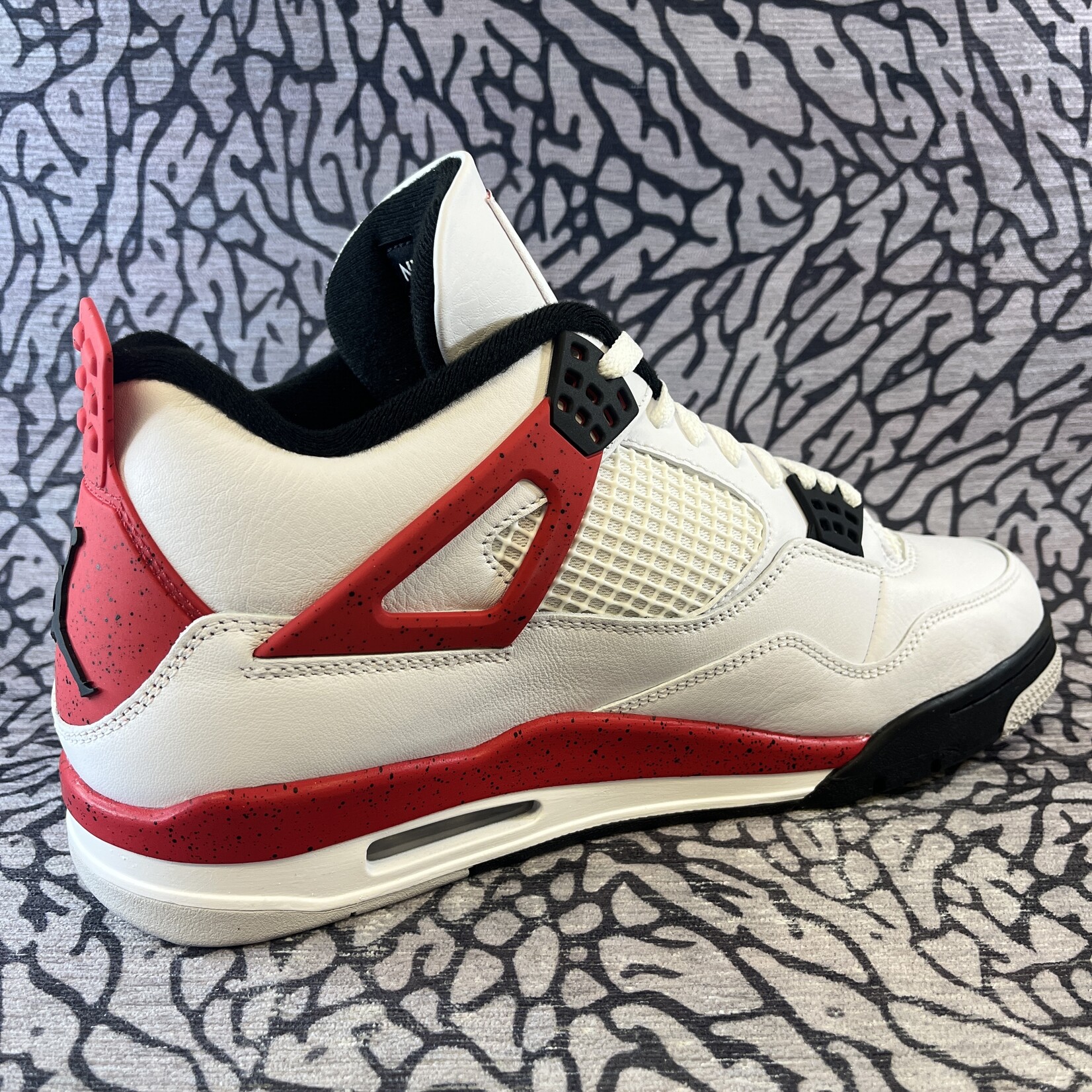 Jordan Air Jordan 4 Retro Red Cement