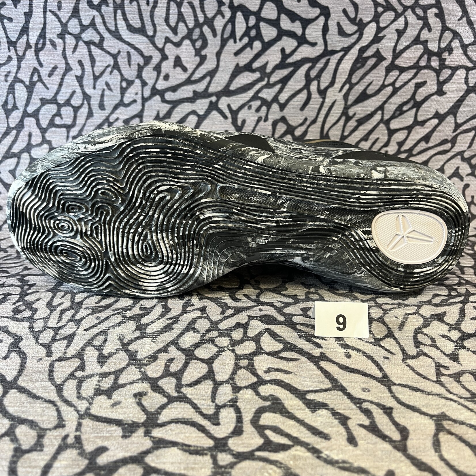 Nike Pre-owned Nike Kobe 9 EM Low Protro Mambacita