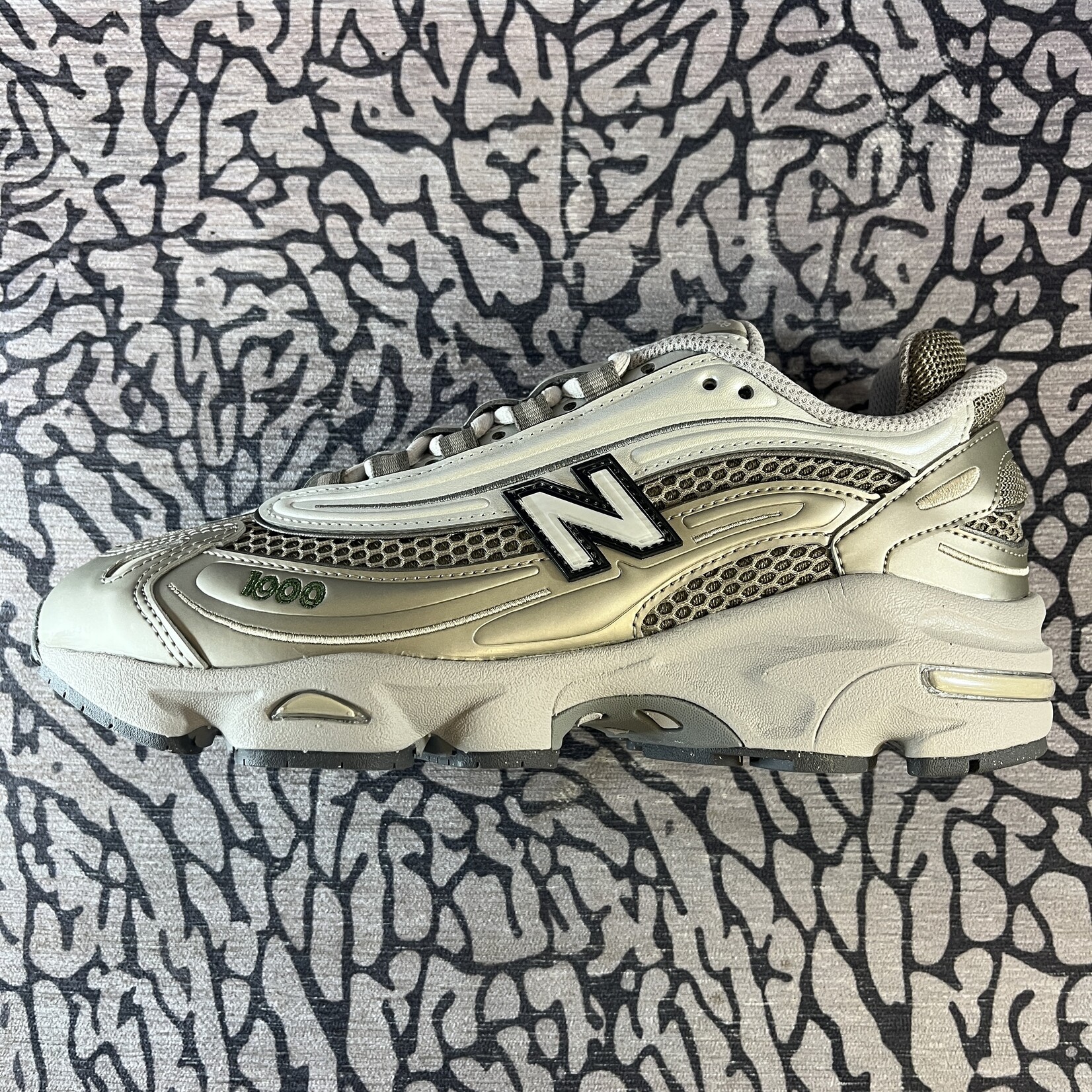 New Balance New Balance 1000 Arid Stone