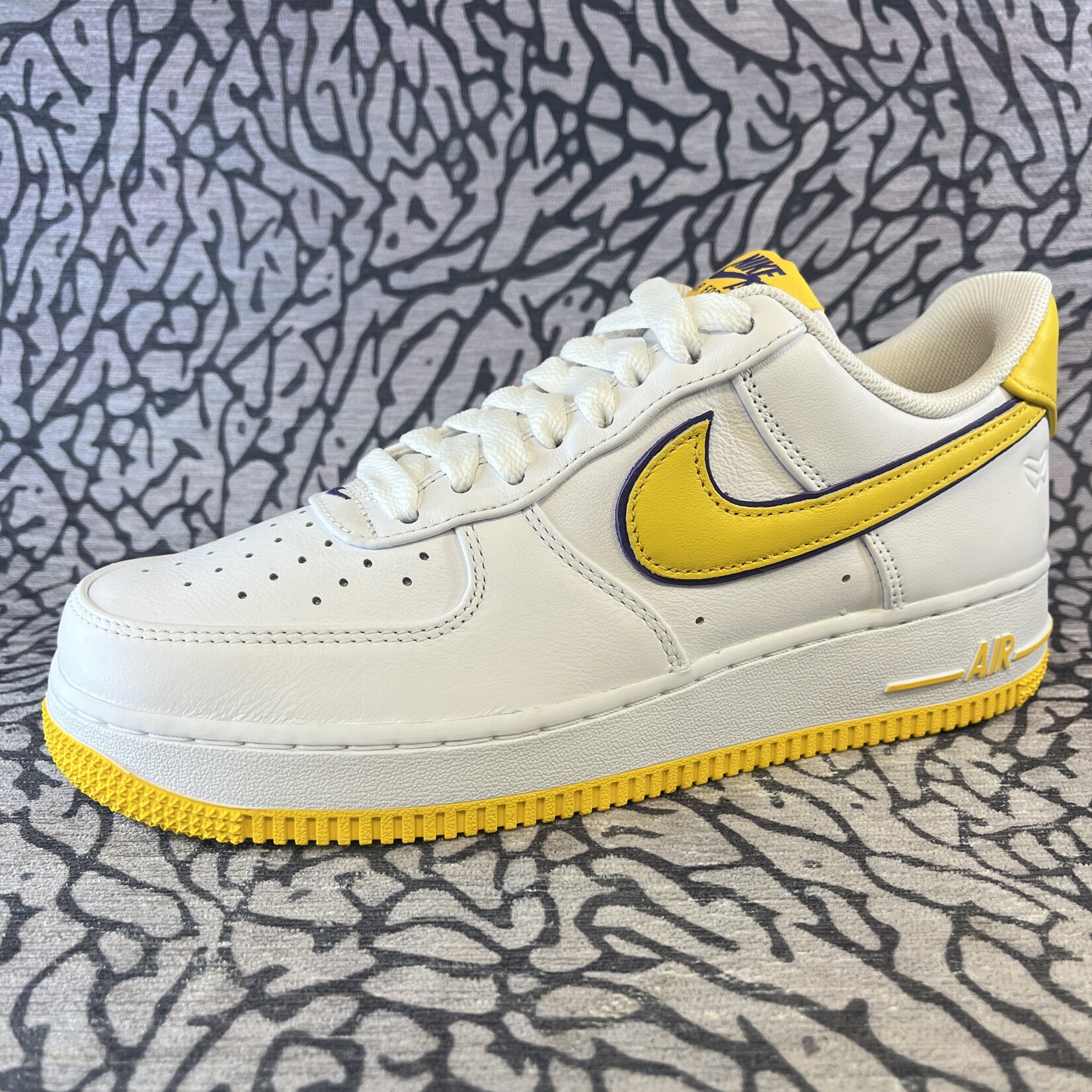 Nike Nike Air Force 1 Low Retro QS Kobe Bryant Lakers Home