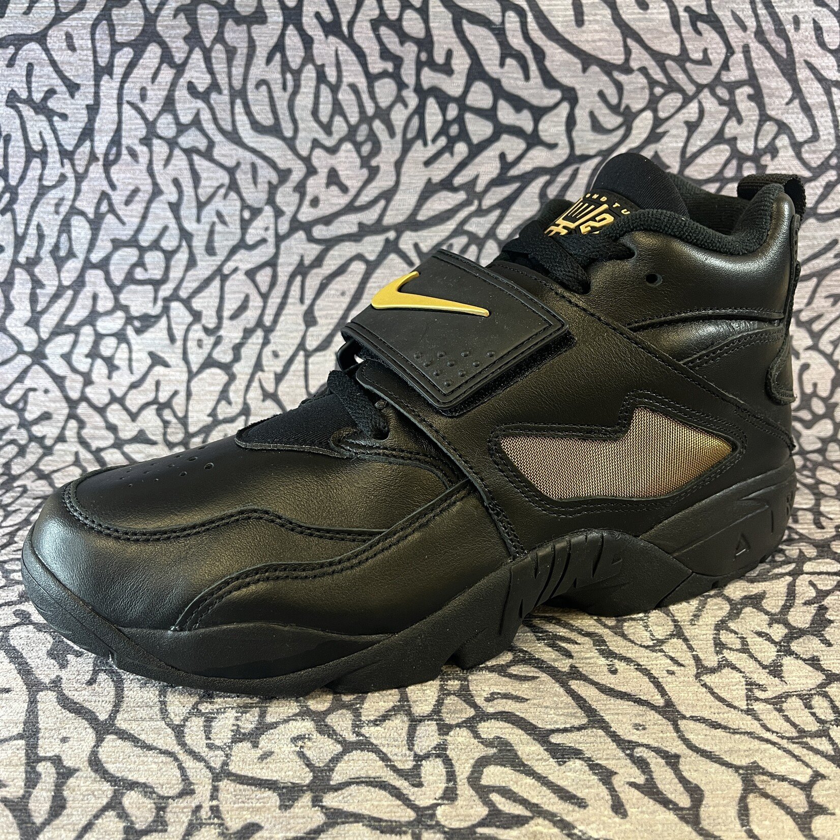 Nike Nike Air Diamond Turf Signing Day