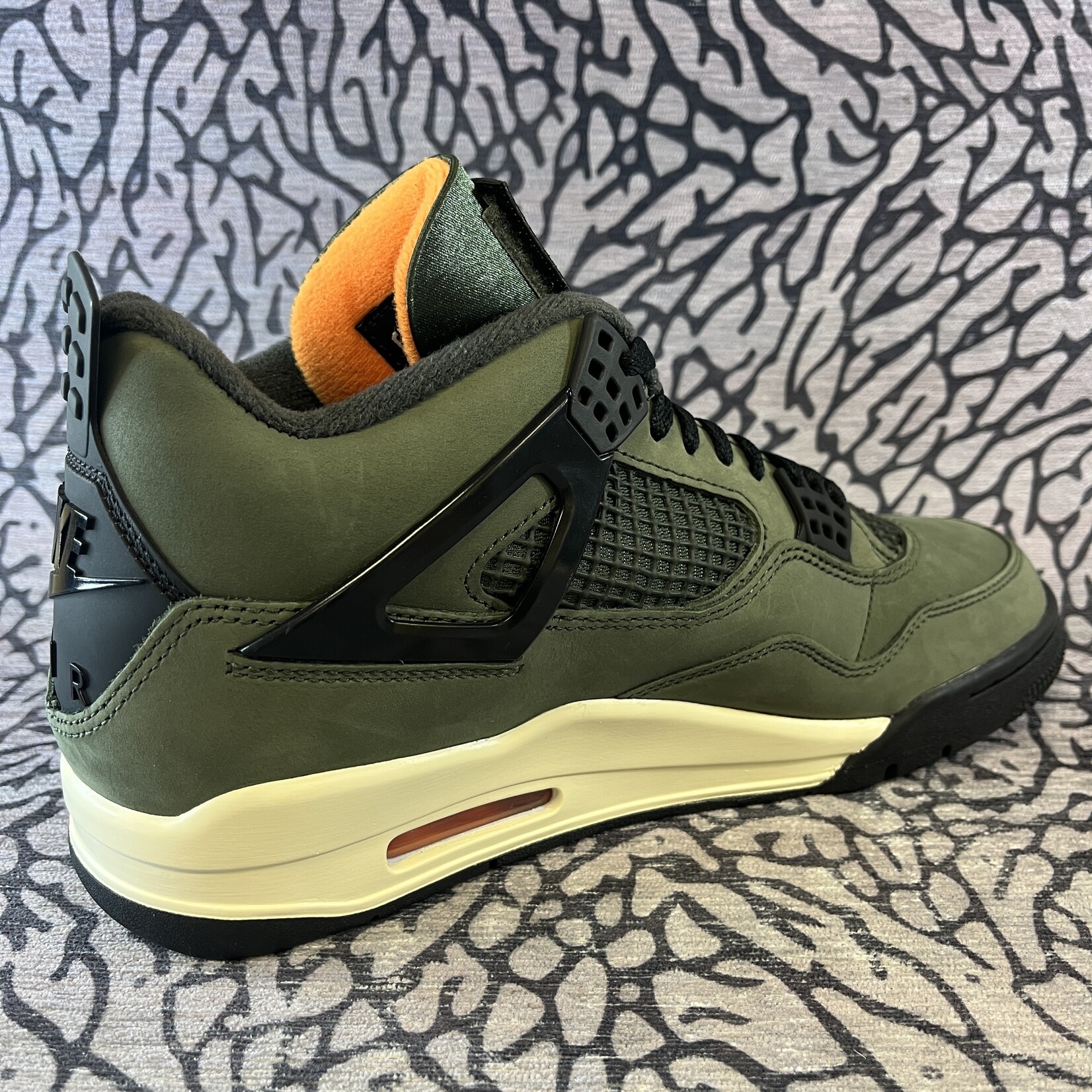 Jordan Air Jordan 4 Retro OG SP Undefeated