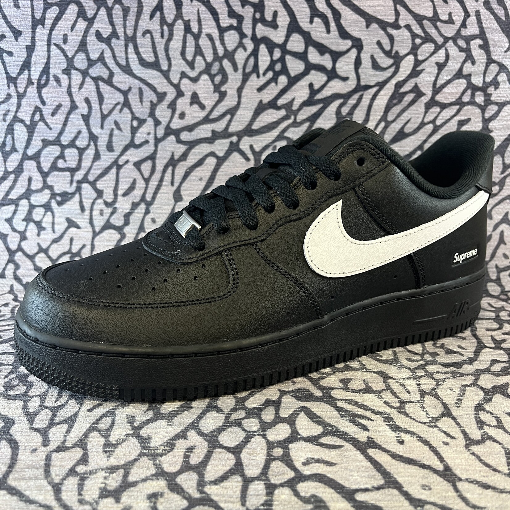 Nike Nike Air Force 1 Low Supreme Black White