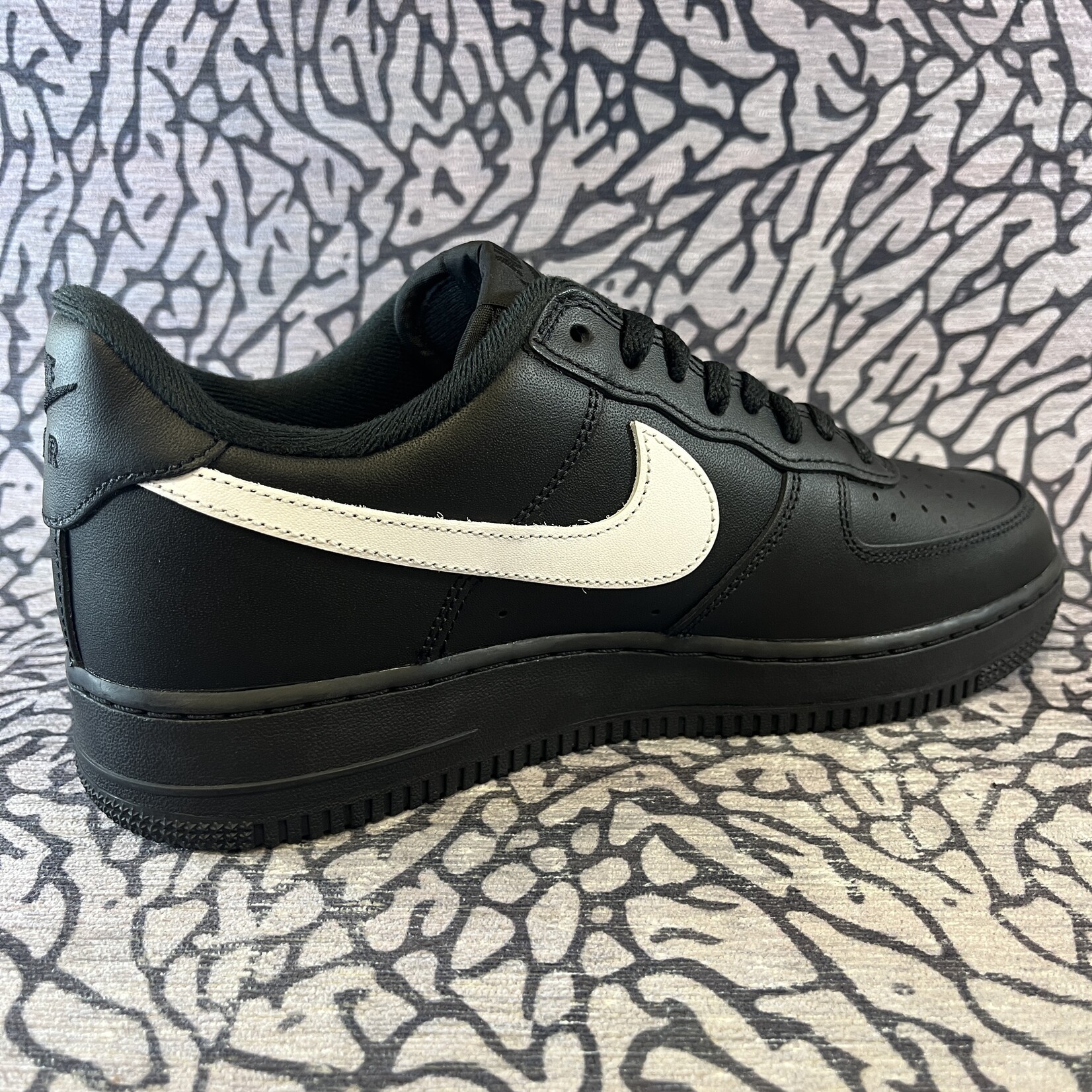 Nike Nike Air Force 1 Low Supreme Black White