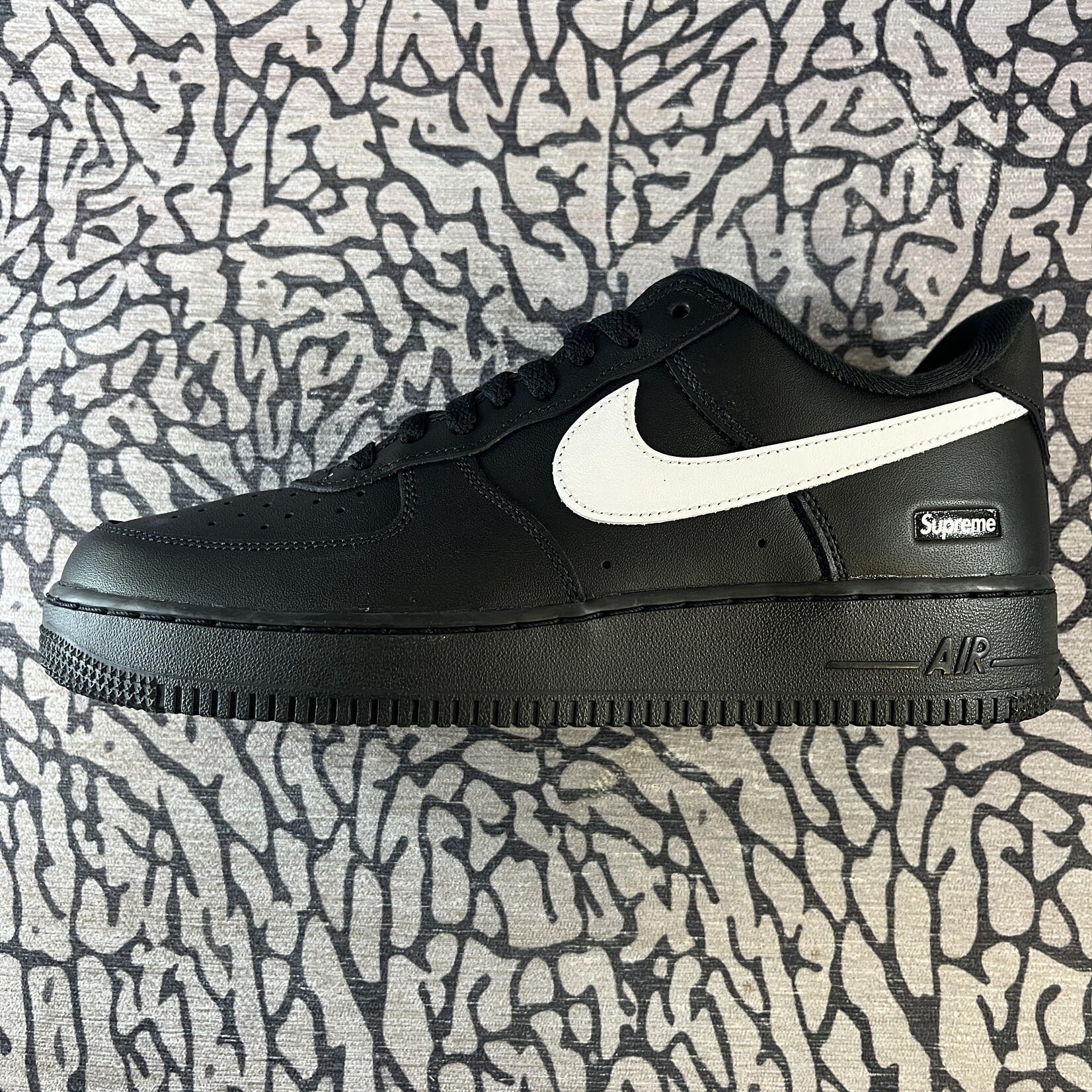 Nike Nike Air Force 1 Low Supreme Black White