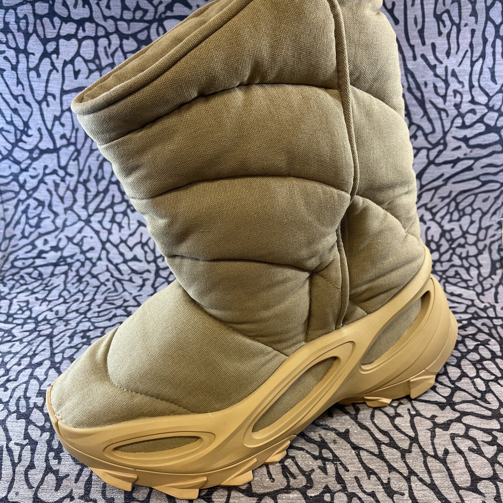 Yeezy Pre-owned Yeezy NSLTD Boot Khaki
