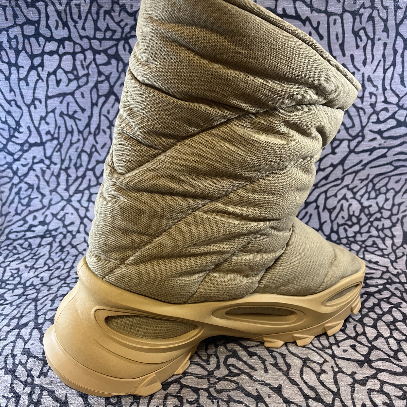 Yeezy Pre-owned Yeezy NSLTD Boot Khaki