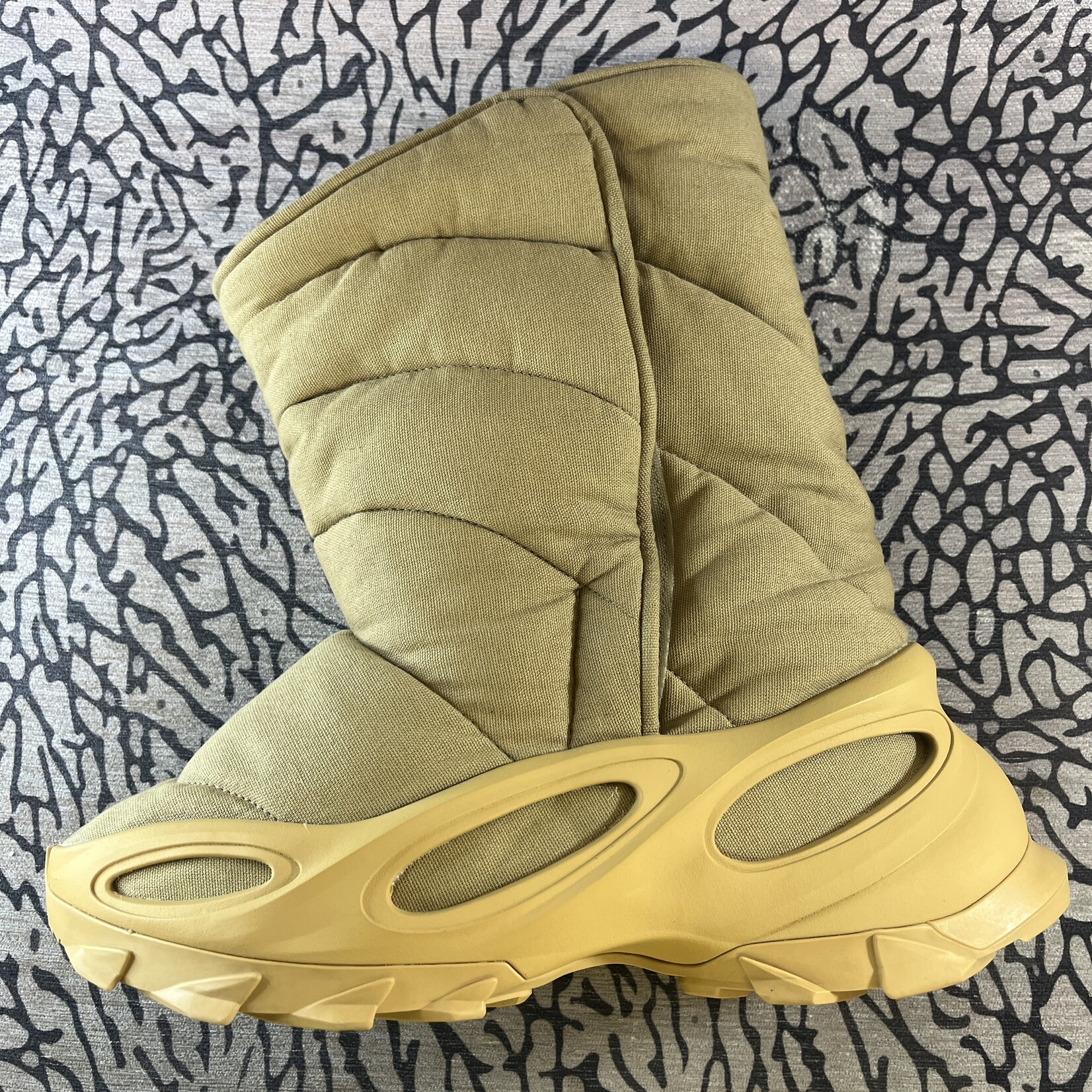 Yeezy Pre-owned Yeezy NSLTD Boot Khaki