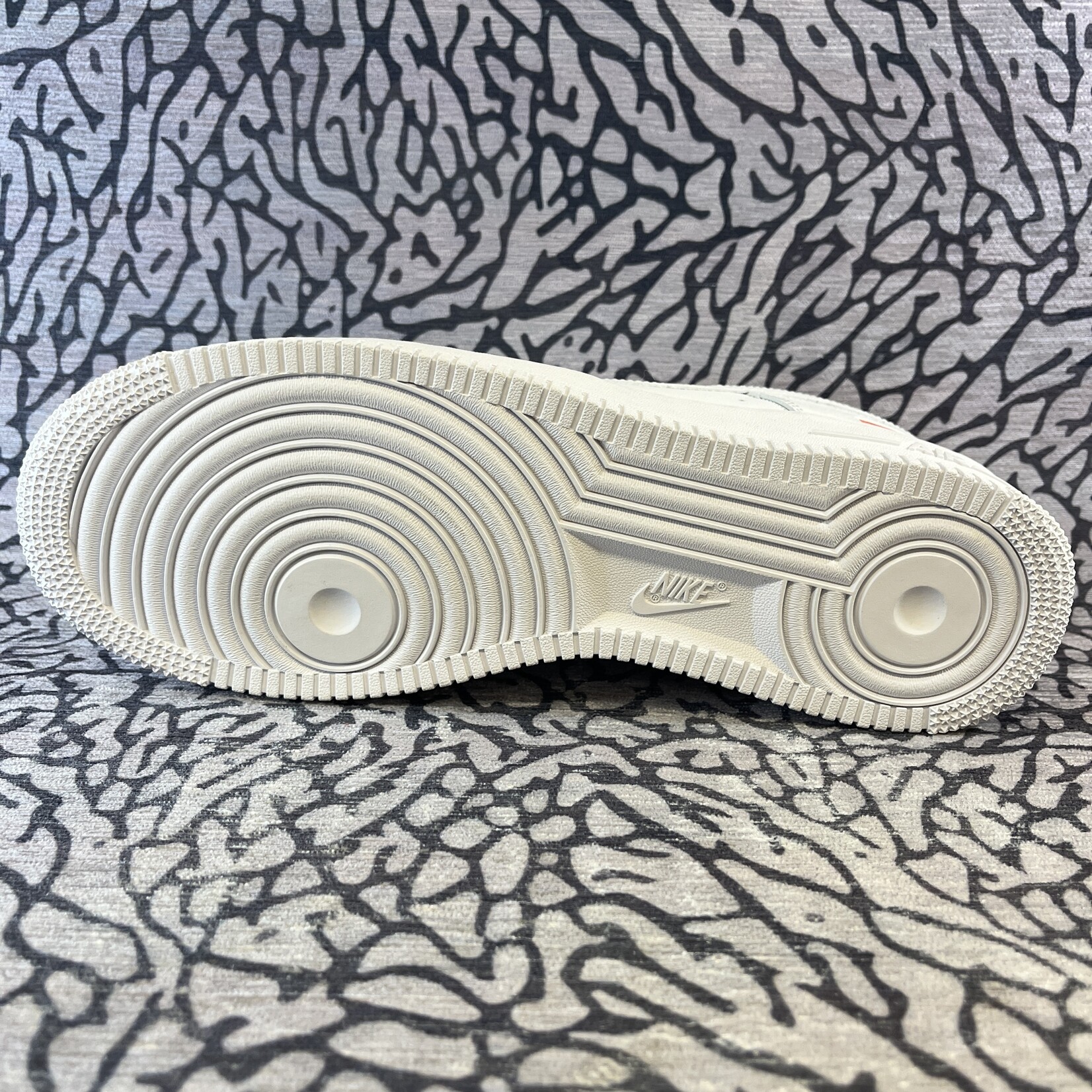 Nike Pre-owned Nike Air Force 1 Low Supreme White