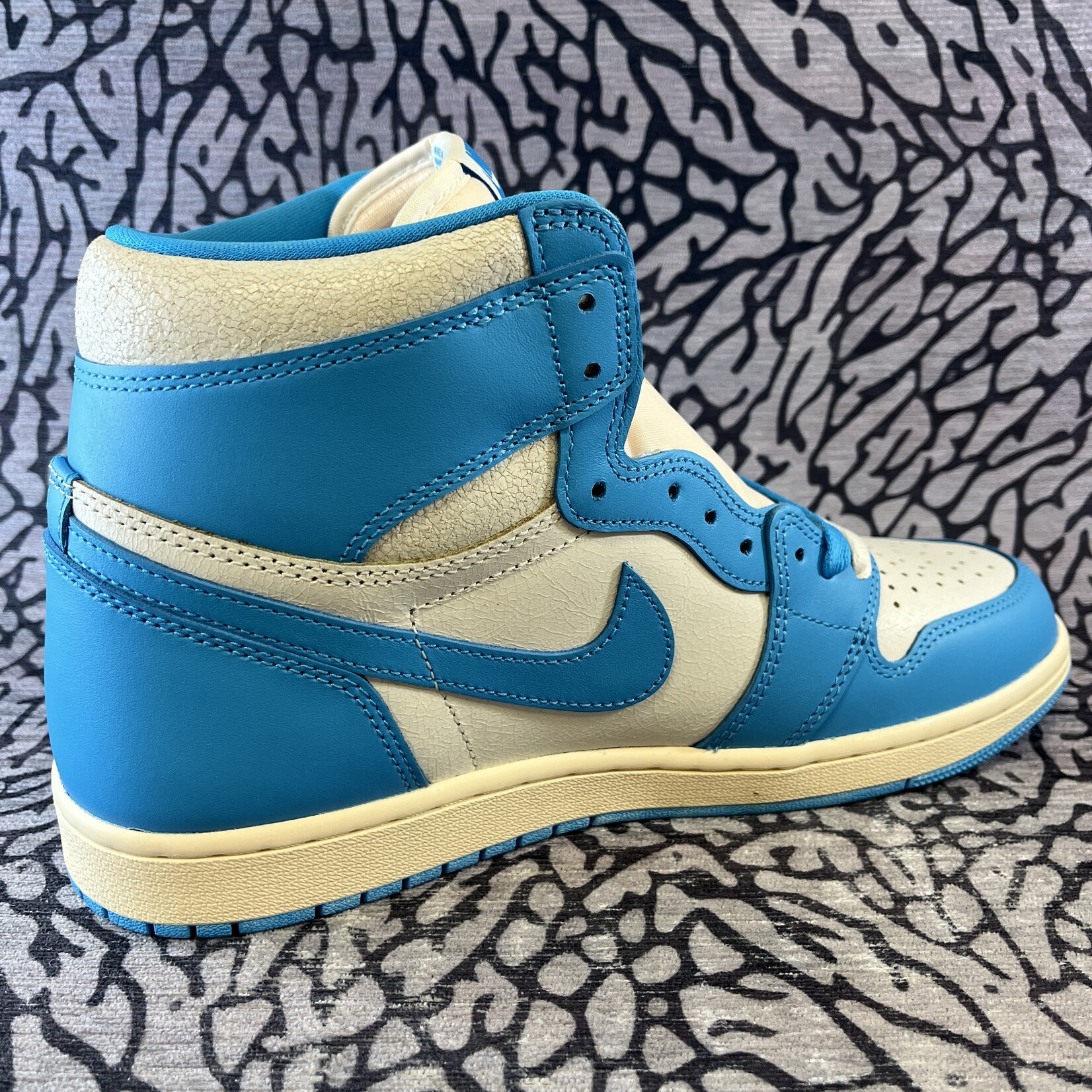 Jordan Air Jordan 1 Retro High OG UNC Reimagined