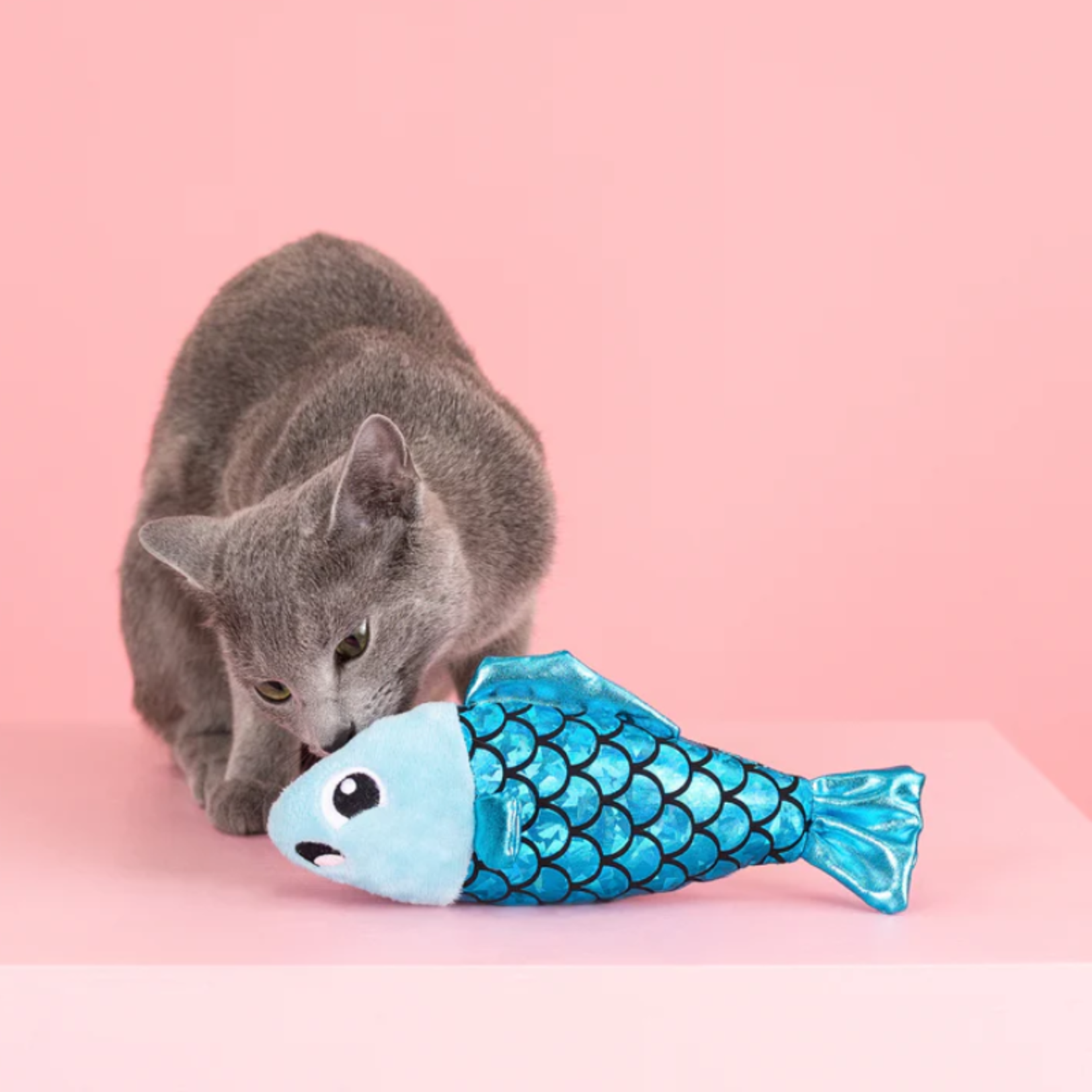 Fringe Studio Fringe Studio Little Fishy Kicker Cat Toy