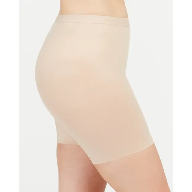 SPANX THINSTINCTS 2.0 GIRLSHORT 10252r