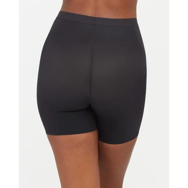SPANX THINSTINCTS 2.0 GIRLSHORT 10252r