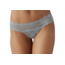 B TEMPTD LACE KISS THONG 970182