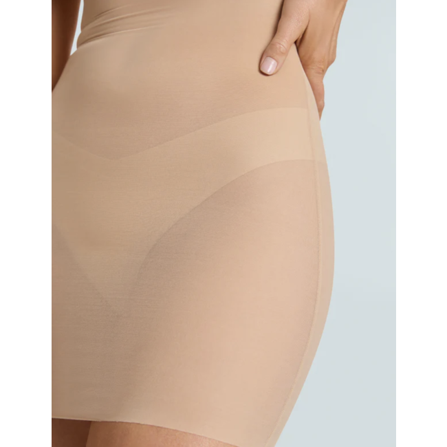 COMMANDO FEATHERLIGHT CONTROL STRAPLESS SLIP CC704