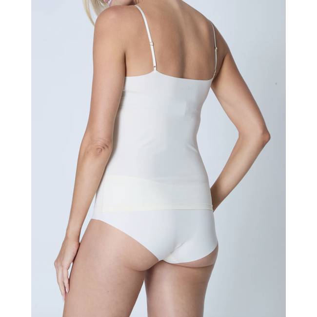 UWILLA WARRIOR SEAMLESS CAMI WITH LACE 9003