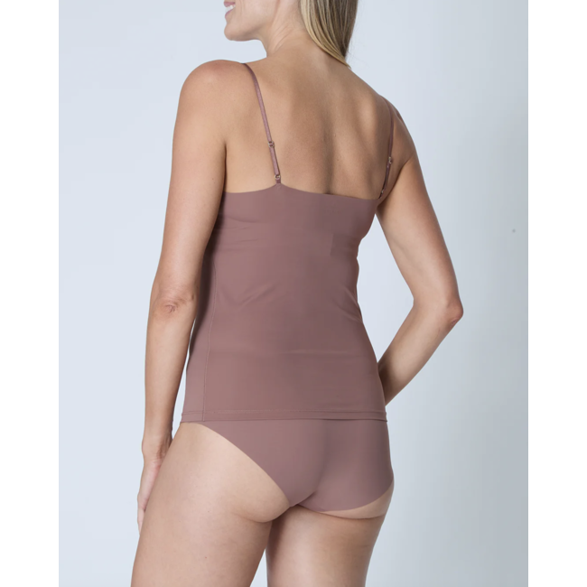 UWILLA WARRIOR SEAMLESS CAMI WITH LACE 9003