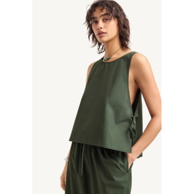 VITAMIN A PARKER TANK TOP