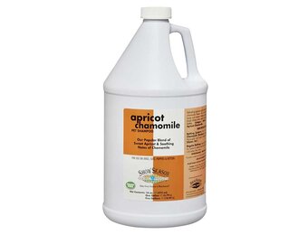 ShowSeason Apricot Chamomile Shampoo 1 Gallon