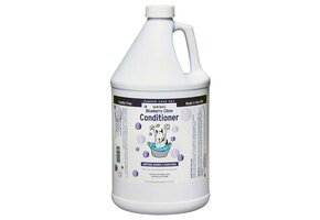 ShowSeason South Bark's Blueberry Clove Conditioner 1 Gallon