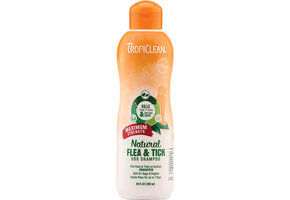 TropiClean Natural Flea & Tick Maximum Strength Shampoo for Dogs 20 oz