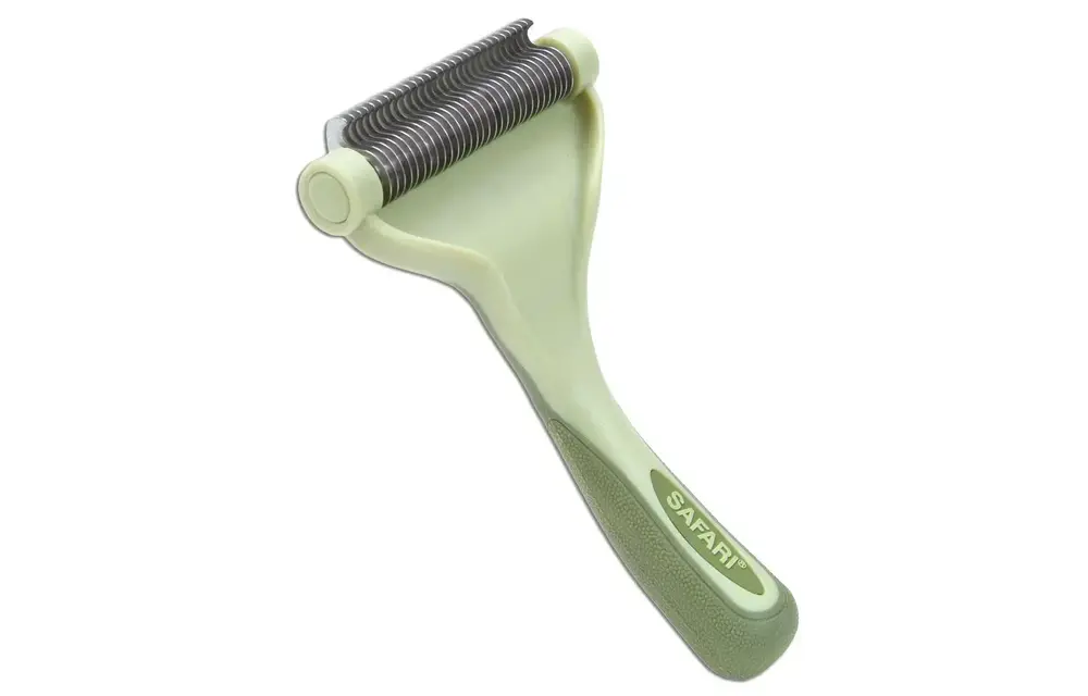 Safari Large Shed Magic De-Shedding Tool for Dogs with Medium to Long Hair 6127