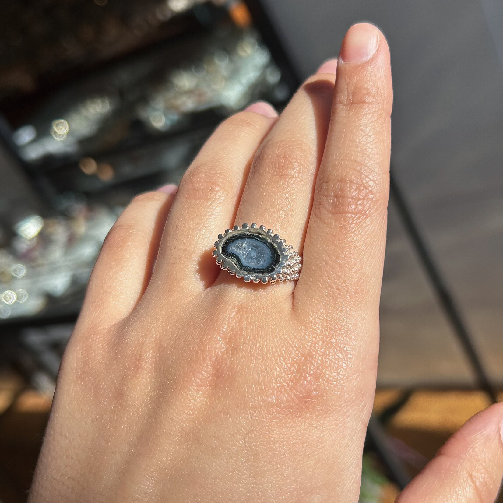 Argent tonic Blue and Black Druzy Ring