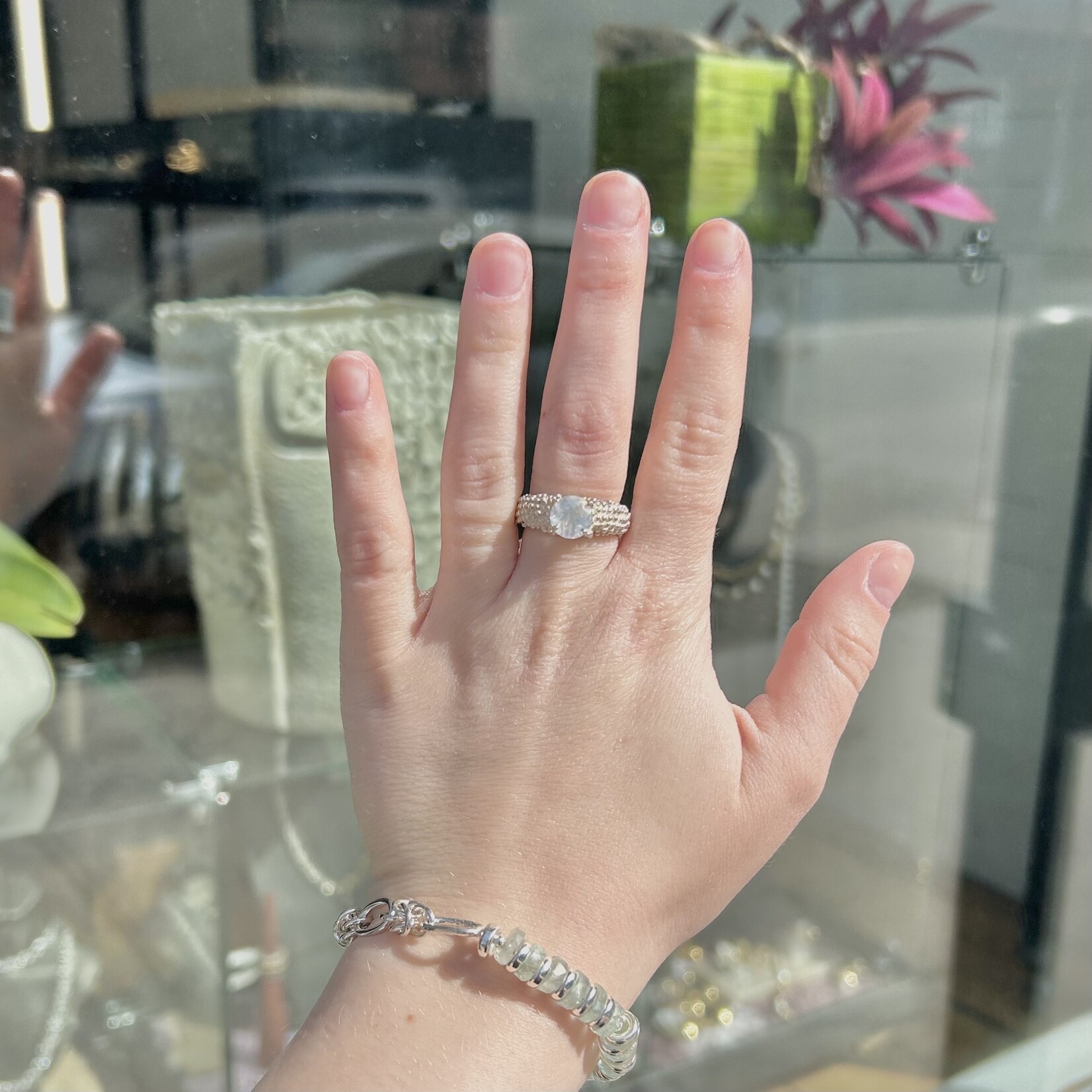 Argent tonic Textured Moonstone Ring - Silver