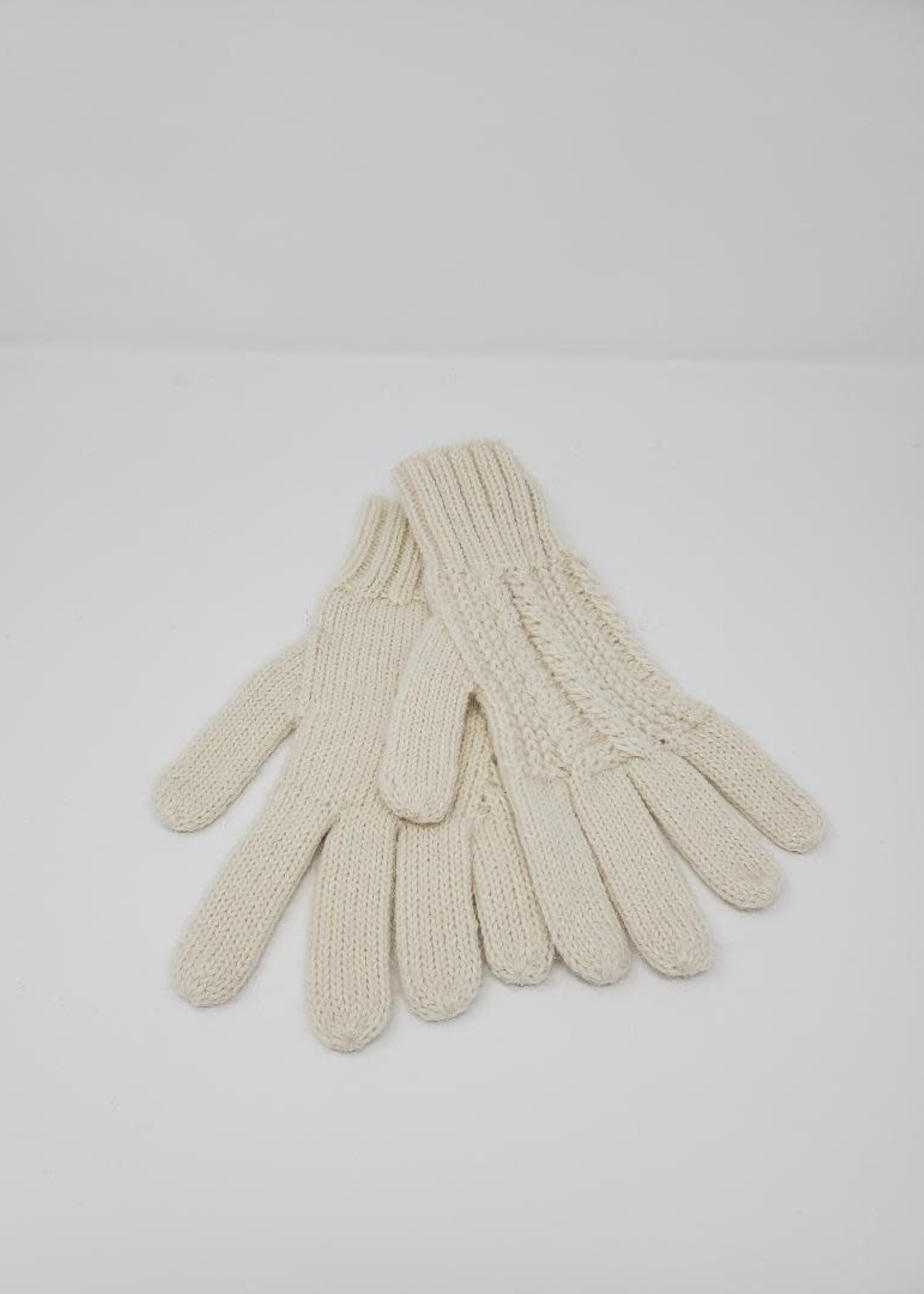 Alpaca Classic Cable Alpaca Gloves