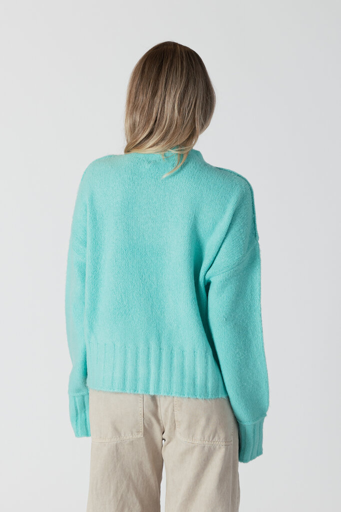 Lyla + Luxe Lyla + Luxe Timmy short crewneck sweater