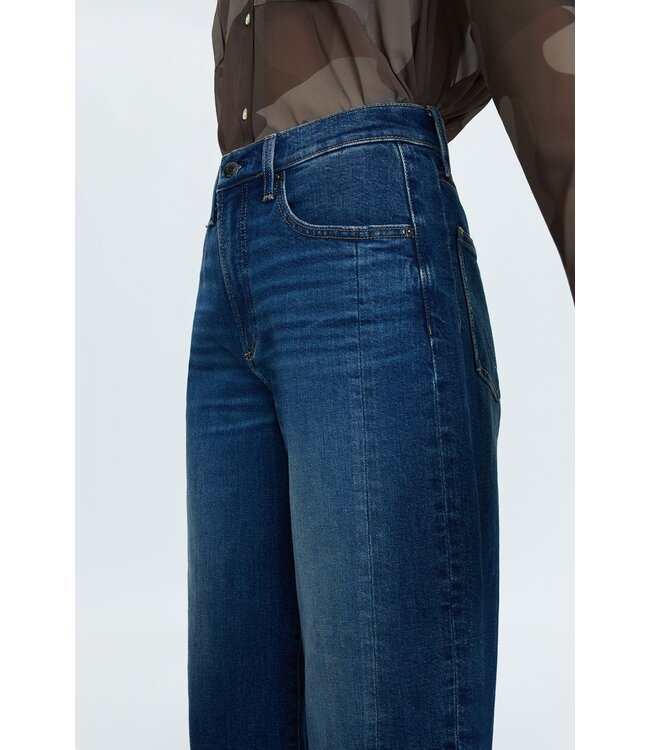 Pistola Eli high rise arched leg jean