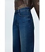 Pistola Eli high rise arched leg jean