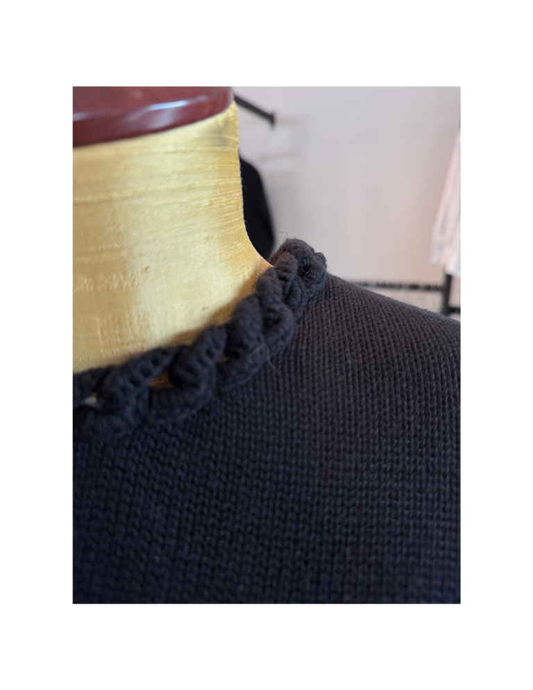 Autumn Cashmere Autumn Cashmere Crocheted chain crew sweater N14176