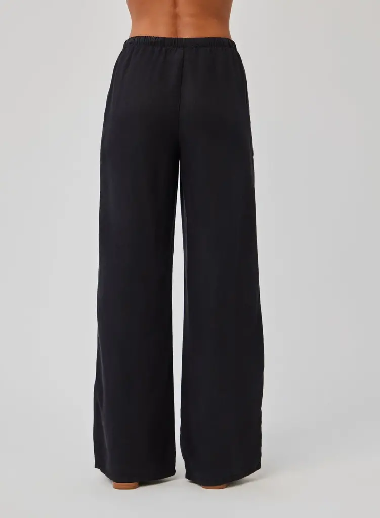 Bella Dahl Bella Dahl Kylie wide leg pant B3971-G62-302