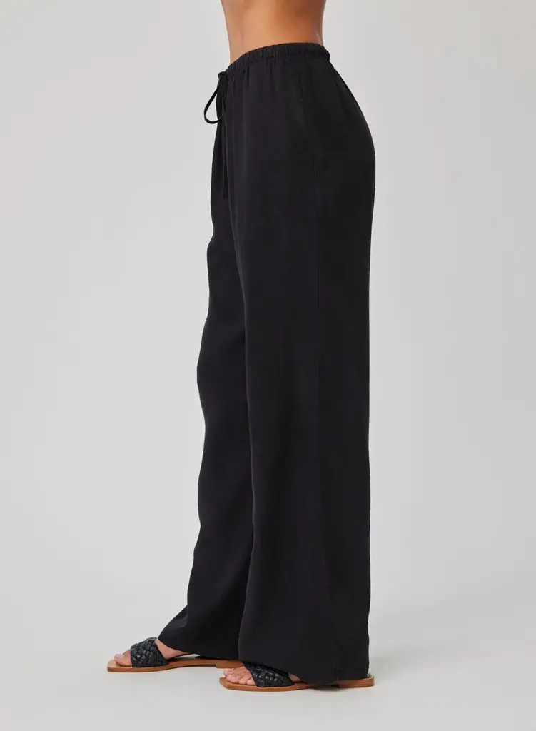 Bella Dahl Bella Dahl Kylie wide leg pant B3971-G62-302