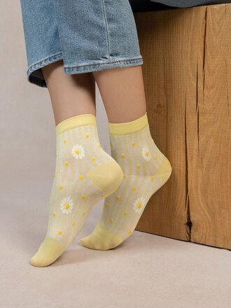 Bleu Foret Cotton ankle sock w/daisies