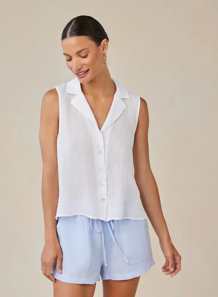 Bella Dahl Bella Dahl Sleeveless notch collar top B2256-653-302