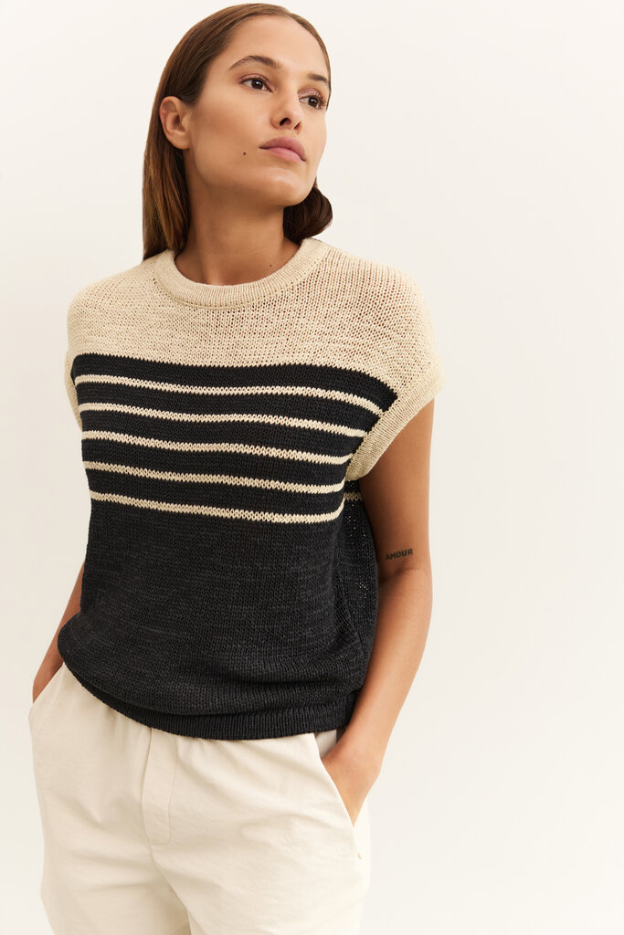 Yaya Yaya Sleeveless striped tape yarn sweater 1000470