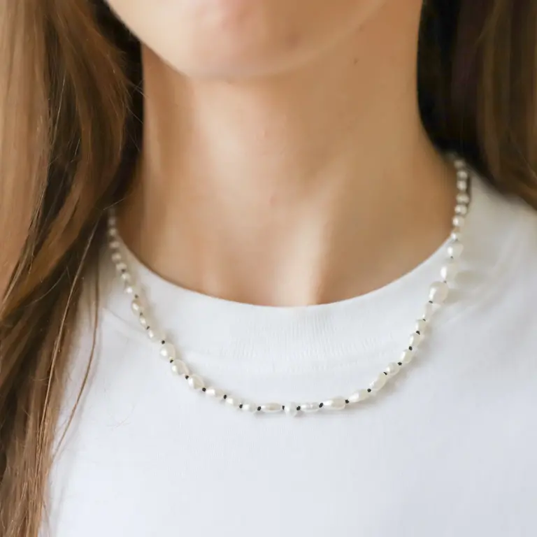 Jai Style Jai Pearl choker black knot KFPCB