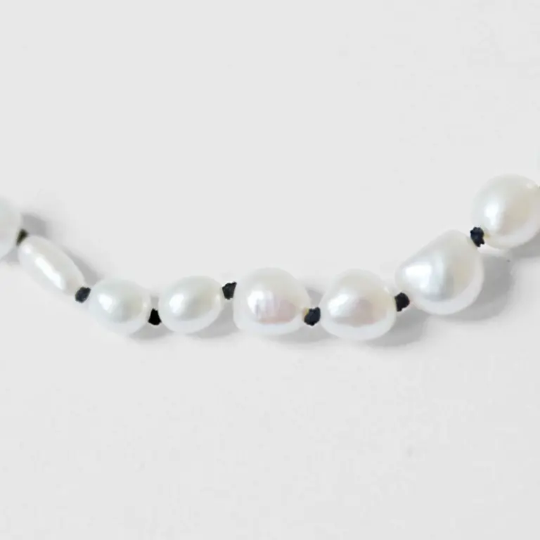 Jai Style Jai Pearl choker black knot KFPCB